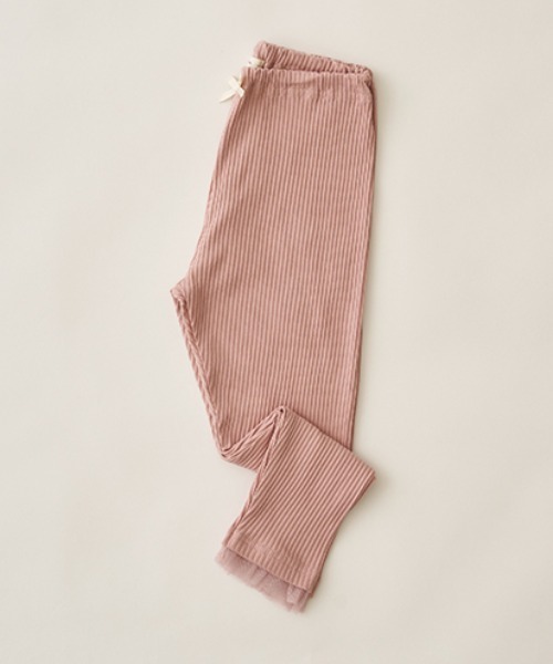 Lycee mine（リセマイン）の「裾チュールフリル9分丈テレコレギンス（レギンス/スパッツ・キッズ・ブラック/ライトピンク/ライトベージュ/サックスブルー系/アイボリー・130cm/110cm/150cm/120cm/100cm/140cm）」の5枚目の写真