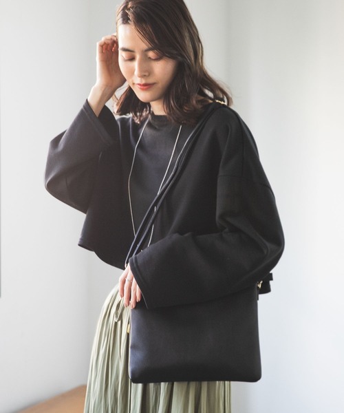 LEPSIM(レプシィム)の「テープベルトショルダーバッグ 177851(ショルダーバッグ・レディース・ベージュ/アイボリー/ブラック・ONE SIZE)」の9枚目の写真