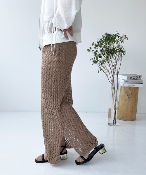 Meli rich（メリーリッチ）の「メッシュニットスカート（スカート・レディース・オフホワイト/ブルーグリーン/ブラウン/ネイビー・MEDIUM）」の3枚目の写真