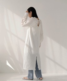 バックオープンワンピース