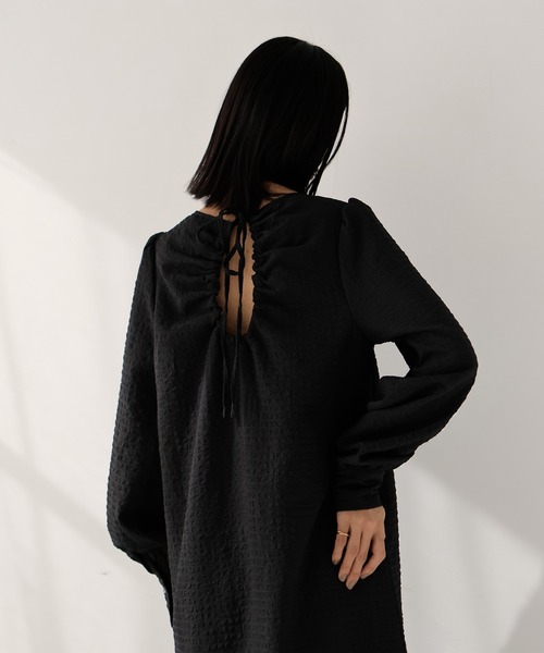 hellam（へラム）の「バックオープンワンピース（ワンピース・レディース・オフホワイト/ブラック・FREE）」の6枚目の写真