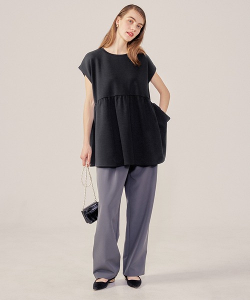 coca(coca)(コカ)の「新感覚ダンボールギャザートップス(Tシャツ/カットソー・レディース・グレイッシュベージュ/ブラック・M/L)」の2枚目の写真