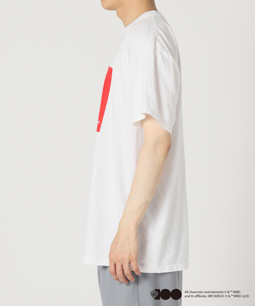 JOURNAL STANDARD relume(ジャーナルスタンダード レリューム)の「【WARNER BROS.】別注 プリントTシャツ(Tシャツ/カットソー・メンズ・ブラック系その他/ブラック/ホワイト/ホワイト系その他・MEDIUM/LARGE)」の22枚目の写真