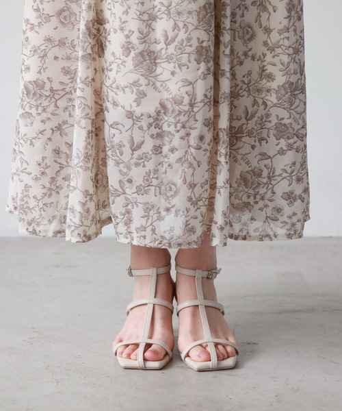 archives(アルシーヴ)の「ケープカラー花柄マーメイドワンピース(ワンピース・レディース・アイボリー/ベージュ/ブルー・MEDIUM)」の19枚目の写真