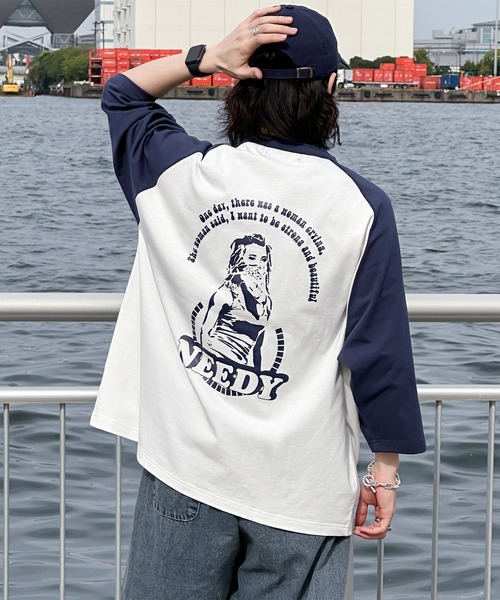 kutir(クティール)の「ヘンリーネックラグランプリントTシャツ(Tシャツ/カットソー・メンズ・ホワイト/ブラック/グリーン・MEDIUM/LARGE)」の2枚目の写真