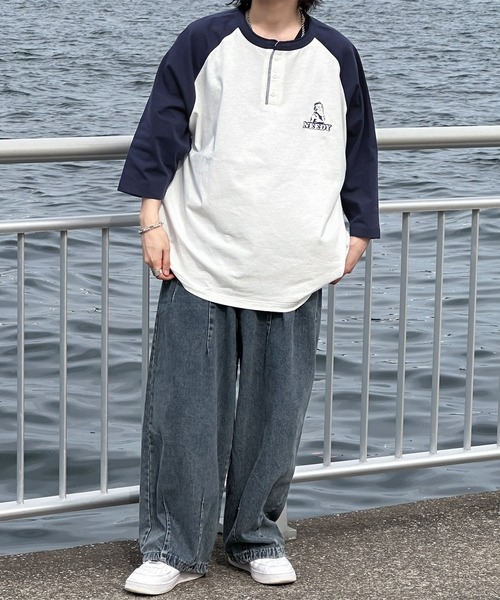 kutir(クティール)の「ヘンリーネックラグランプリントTシャツ(Tシャツ/カットソー・メンズ・ホワイト/ブラック/グリーン・MEDIUM/LARGE)」の9枚目の写真
