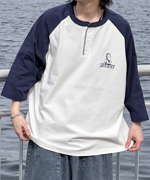 kutir(クティール)の「ヘンリーネックラグランプリントTシャツ(Tシャツ/カットソー・メンズ・ホワイト/ブラック/グリーン・MEDIUM/LARGE)」の22枚目の写真