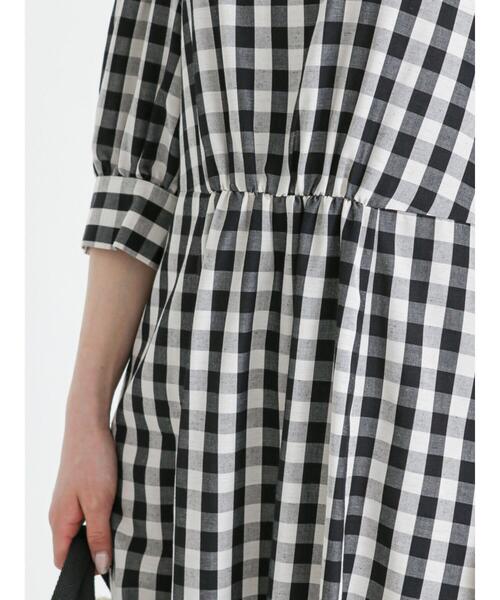 Te chichi（テチチ）の「リネン混ボリュームスリーブワンピース（ワンピース・レディース・イエロー/ネイビー/ブラック・F）」の16枚目の写真