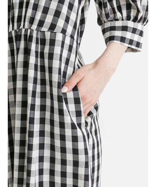 Te chichi（テチチ）の「リネン混ボリュームスリーブワンピース（ワンピース・レディース・イエロー/ネイビー/ブラック・F）」の17枚目の写真