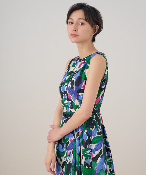ANAYI（アナイ）の「アートフラワープリントベルト付きタック