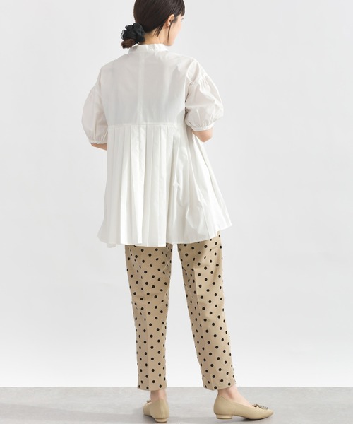 PICCIN PERLA(ピッチンペルラ)の「裾プリーツパールボタンブラウス(シャツ/ブラウス・レディース・サックスブルー/オフホワイト/レモンイエロー・M)」の10枚目の写真