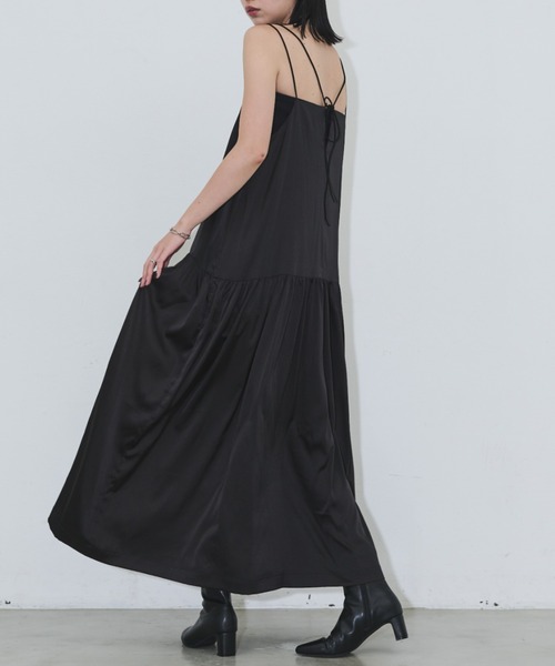 Aunt Marie's（アントマリーズ）の「【サイズ展開あり】ダブルストラップサテンキャミワンピース（ワンピース・レディース・モカ/ブラック/グレイッシュベージュ・MT/FREE）」の7枚目の写真