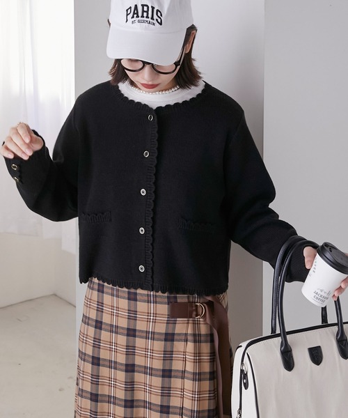 BONLECILL(ボンルシール)の「スカラップVネックニットジャケット(カーディガン/ボレロ・レディース・アイボリー/レッド/ネイビー/ブラック・FREE)」の19枚目の写真