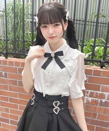 ラッフルスリーブパール衿半袖ブラウス
