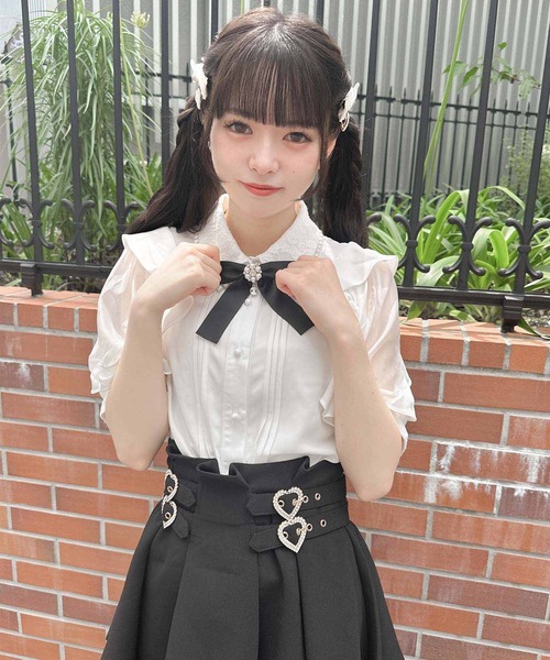 ROJITA（ロジータ）の「ラッフルスリーブパール衿半袖ブラウス（シャツ/ブラウス・レディース・ブラック/パープル/ホワイト・FREE）」の5枚目の写真