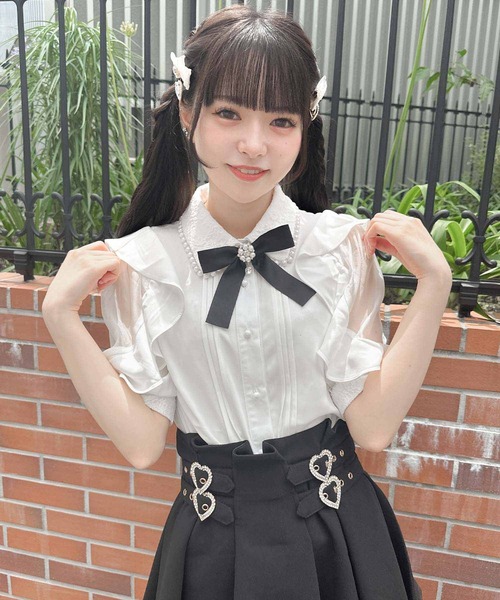 ROJITA（ロジータ）の「ラッフルスリーブパール衿半袖ブラウス（シャツ/ブラウス・レディース・ブラック/パープル/ホワイト・FREE）」の8枚目の写真