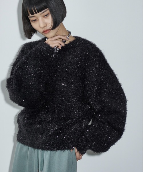 THE YOn（ザヨン）の「グリッターシャギールーズフィットニットプルオーバー（ニット/セーター・レディース・ブラック/ブラウン/シルバー/プラム/ベージュ・FREE）」の21枚目の写真
