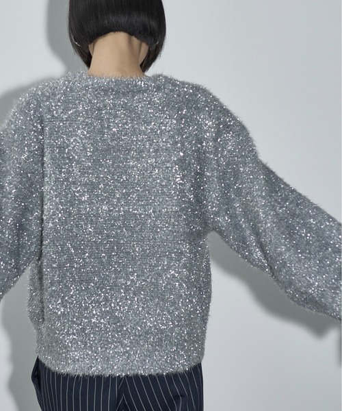THE YOn（ザヨン）の「グリッターシャギールーズフィットニットプルオーバー（ニット/セーター・レディース・ブラック/ブラウン/シルバー/プラム/ベージュ・FREE）」の11枚目の写真