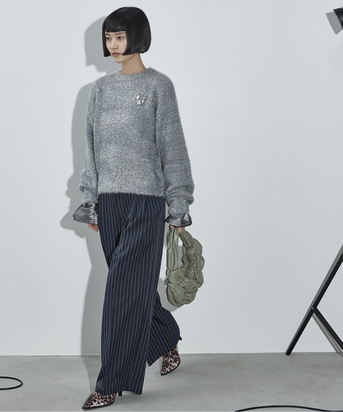 THE YOn（ザヨン）の「グリッターシャギールーズフィットニットプルオーバー（ニット/セーター・レディース・ブラック/ブラウン/シルバー/プラム/ベージュ・FREE）」の17枚目の写真