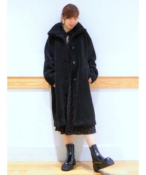 GAP(ギャップ)の「ボア ロングコート(チェスターコート・レディース・ブラック・M/L/XS/S/XXS)」の9枚目の写真