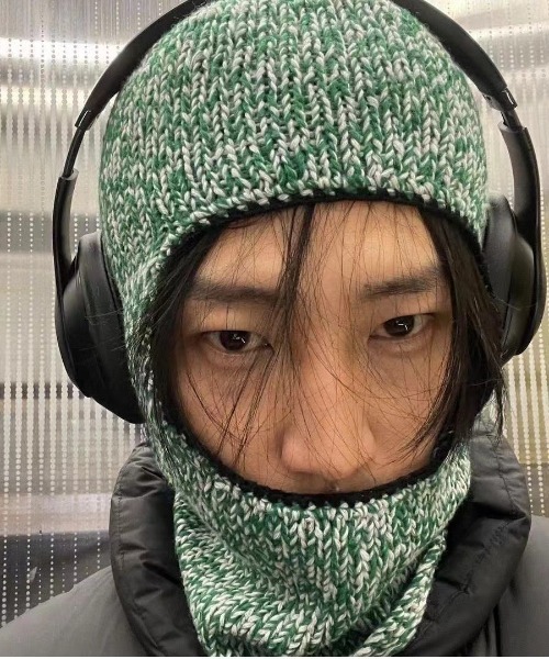 MGV(エムジーヴィー)の「ミックス編みニットバラクラバ(ニットキャップ/ビーニー・メンズ・グリーン/ブラウン・FREE)」の3枚目の写真