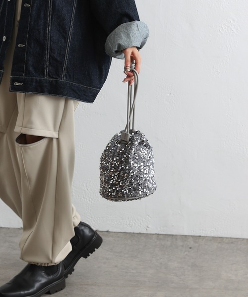 COLONY 2139（コロニートゥーワンスリーナイン）の「スパンコール巾着2wayバッグ（ショルダーバッグ・レディース・シルバー/ブラック/グリーン・FREE）」の9枚目の写真