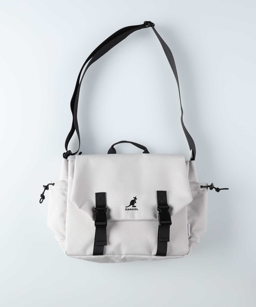 KANGOL(カンゴール)の「【KANGOL】KGメッセンジャーバッグ(メッセンジャーバッグ・メンズ・ブラック/ライトベージュ・ONE SIZE)」の5枚目の写真