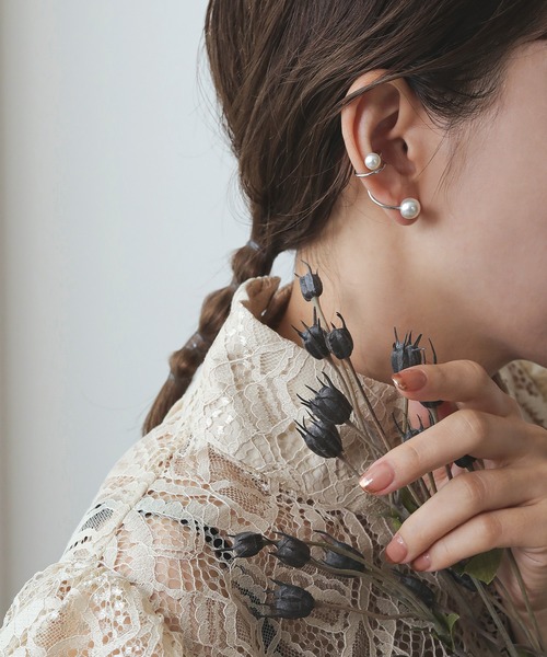 Kana（カナ）の「パール ダブル ニュアンス イヤーカフ パーティー 結婚式 お呼ばれ オケージョン（イヤーカフ・レディース・ゴールド/シルバー・フリー）」の10枚目の写真