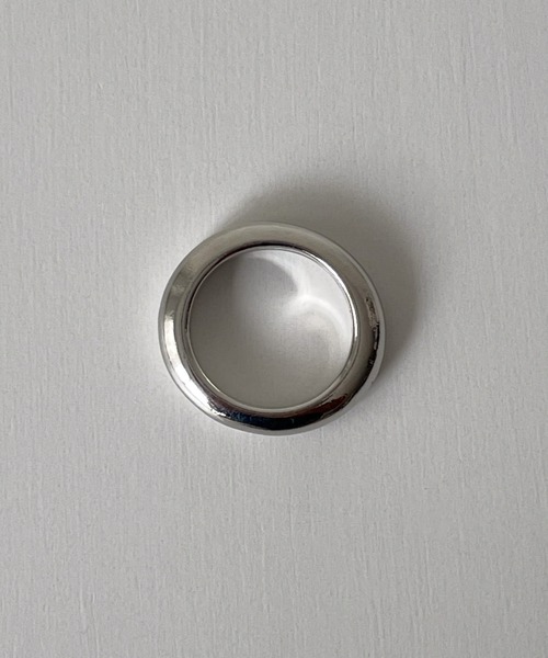 CANAL JEAN（キャナルジーン）の「Pt　スムースリング（リング・レディース・ゴールド/シルバー・13）」の7枚目の写真