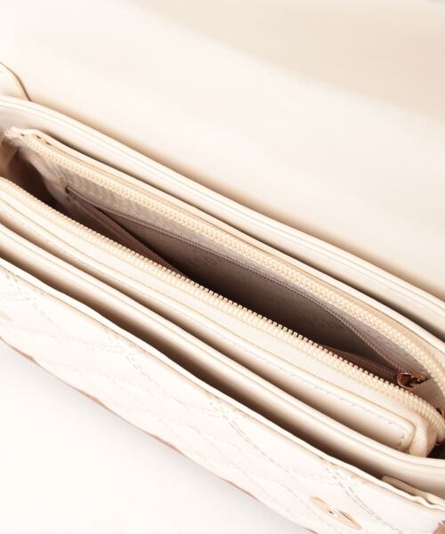 SAISON DE PAPILLON(セゾンドパピヨン)の「ハンドルフラップバッグ / 2WAYショルダーバッグ(ショルダーバッグ・レディース・ブラック/オフホワイト・フリー)」の18枚目の写真