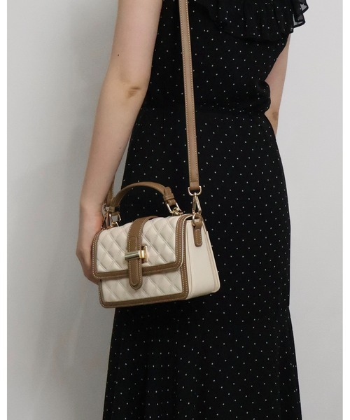 SAISON DE PAPILLON(セゾンドパピヨン)の「ハンドルフラップバッグ / 2WAYショルダーバッグ(ショルダーバッグ・レディース・ブラック/オフホワイト・フリー)」の20枚目の写真