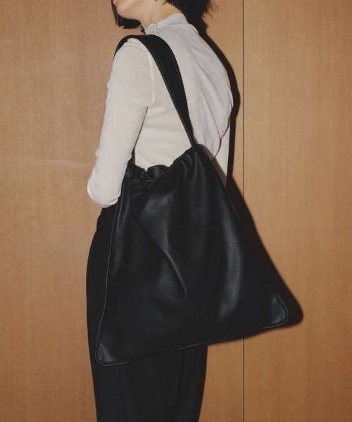 TODAYFUL（トゥデイフル）の「TODAYFUL Ecoleather Gather Bag 12321021（ショルダーバッグ・レディース・ブラック/バーガンディー/オフホワイト・FREE）」の3枚目の写真