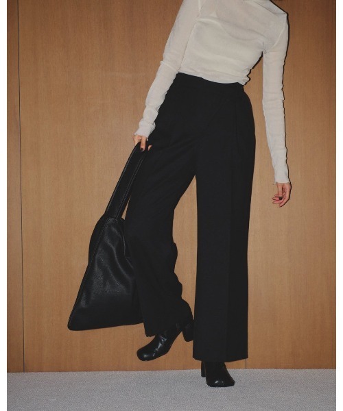 TODAYFUL（トゥデイフル）の「TODAYFUL Ecoleather Gather Bag 12321021（ショルダーバッグ・レディース・ブラック/バーガンディー/オフホワイト・FREE）」の9枚目の写真