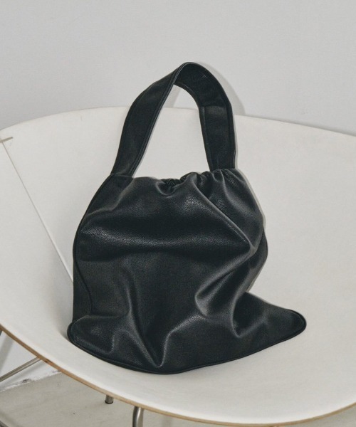TODAYFUL（トゥデイフル）の「TODAYFUL Ecoleather Gather Bag 12321021（ショルダーバッグ・レディース・ブラック/バーガンディー/オフホワイト・FREE）」の14枚目の写真