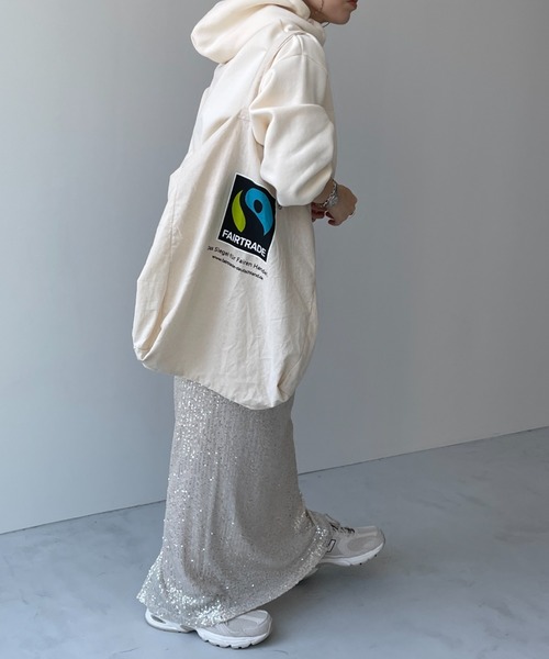 wee9s（ウィークス）の「egg short hoodie / エッグショートフーディー（パーカー・レディース・アイボリー/グレー/ブラック・FREE）」の18枚目の写真