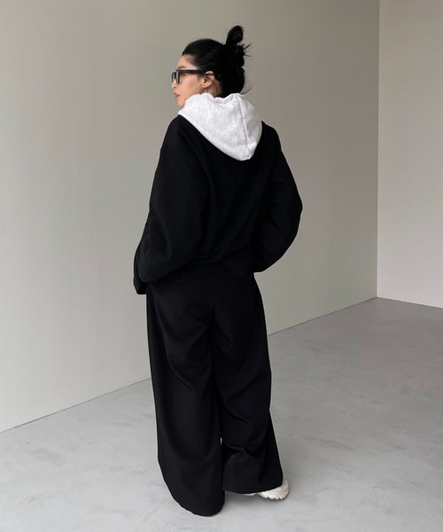 wee9s（ウィークス）の「egg short hoodie / エッグショートフーディー（パーカー・レディース・アイボリー/グレー/ブラック・FREE）」の5枚目の写真