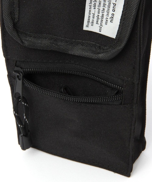 niko and...（ニコアンド）の「オリジナルニコロゴスマホサコッシュ（ショルダーバッグ・レディース・ブラック/カーキ/ベージュ・0）」の14枚目の写真