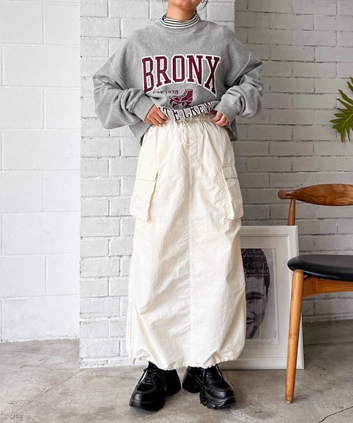 LOWRYS FARM（ローリーズファーム）の「ドロストカーゴスカート　991952（スカート・レディース・ブラック/アイボリー/グレー/カーキ・FREE）」の5枚目の写真