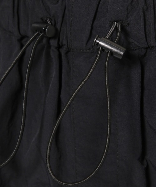 LOWRYS FARM（ローリーズファーム）の「ドロストカーゴスカート　991952（スカート・レディース・ブラック/アイボリー/グレー/カーキ・FREE）」の16枚目の写真