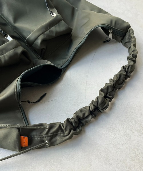 CPCM（シーピーシーエム）の「ダブルポケットビッグショルダー（ショルダーバッグ・メンズ・カーキ/ブラック・FREE）」の11枚目の写真