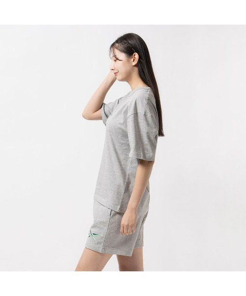 Reebok(リーボック)の「クラシックス ユニホーム ビッグロゴ Tシャツ / CL UNIFORM BL TEE(Tシャツ/カットソー・メンズ・グレー/イエロー/ブラック・LARGE/MEDIUM/SMALL/XX-LARGE/X-LARGE)」の11枚目の写真