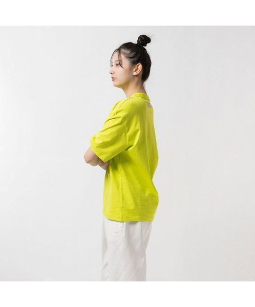 Reebok(リーボック)の「クラシックス ユニホーム ビッグロゴ Tシャツ / CL UNIFORM BL TEE(Tシャツ/カットソー・メンズ・グレー/イエロー/ブラック・LARGE/MEDIUM/SMALL/XX-LARGE/X-LARGE)」の17枚目の写真