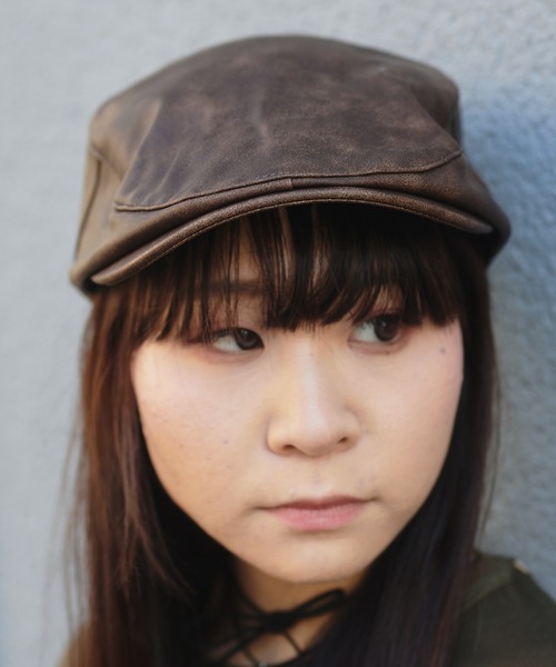 SPINNS（スピンズ）の「合皮ハンチング（ハンチング/ベレー帽・レディース・ブラウン/ブラック・ONESIZE）」の5枚目の写真