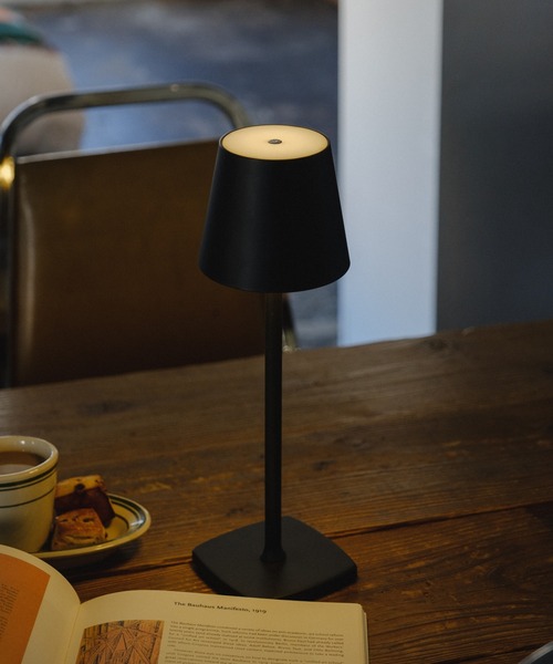 BIRTHDAY BAR(バースデイバー)の「desk light デスクライト(照明・レディース・ブラック/ホワイト・フリー)」の2枚目の写真