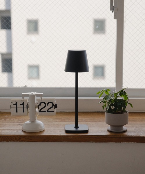 BIRTHDAY BAR(バースデイバー)の「desk light デスクライト(照明・レディース・ブラック/ホワイト・フリー)」の7枚目の写真