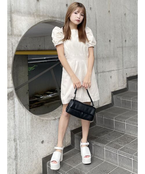 MURUA（ムルーア）の「ストラップウェッジサンダル（サンダル・レディース・アイボリー/ブラック・22.5/24.5/23.5）」の22枚目の写真