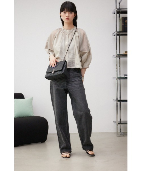 AZUL by moussy(アズールバイマウジー)の「フェイクレザーキルティングバッグ(ショルダーバッグ・レディース・グレイッシュベージュ/ライトブルー/ブラック・FREE)」の5枚目の写真