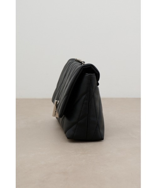 AZUL by moussy(アズールバイマウジー)の「フェイクレザーキルティングバッグ(ショルダーバッグ・レディース・グレイッシュベージュ/ライトブルー/ブラック・FREE)」の9枚目の写真
