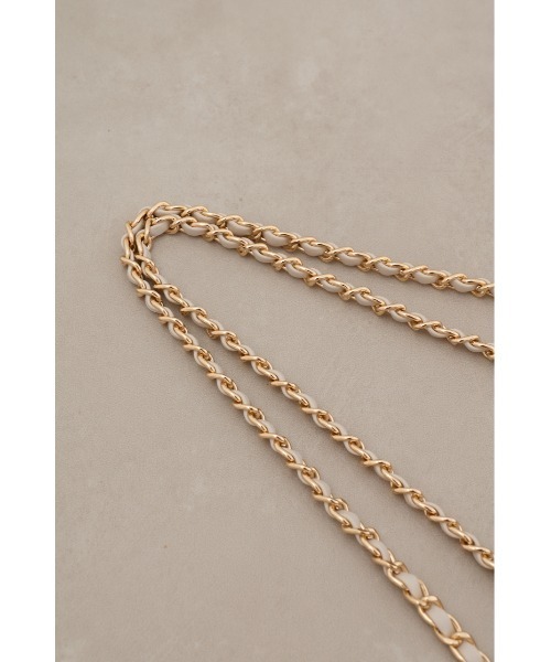 AZUL by moussy(アズールバイマウジー)の「フェイクレザーキルティングバッグ(ショルダーバッグ・レディース・グレイッシュベージュ/ライトブルー/ブラック・FREE)」の22枚目の写真