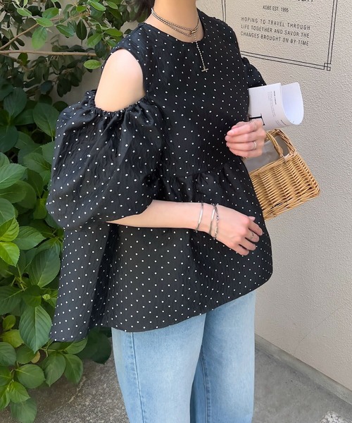 KOBE LETTUCE（コウベレタス）の「ぽこぽこジャガードショルダーカットペプラムトップス（シャツ/ブラウス・レディース・ブラック/ネイビー/グレー・M）」の16枚目の写真